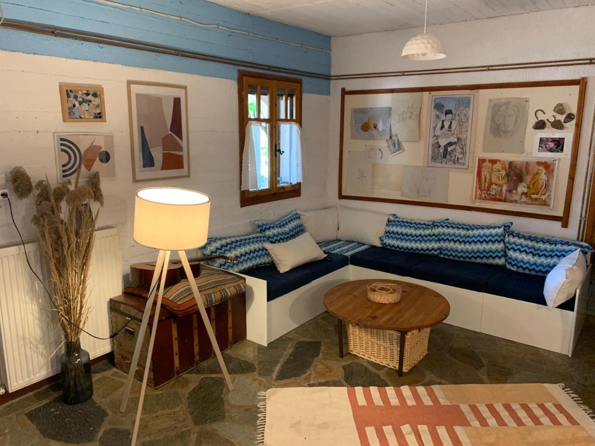 Mavilia Traditional Apartment Ligourio