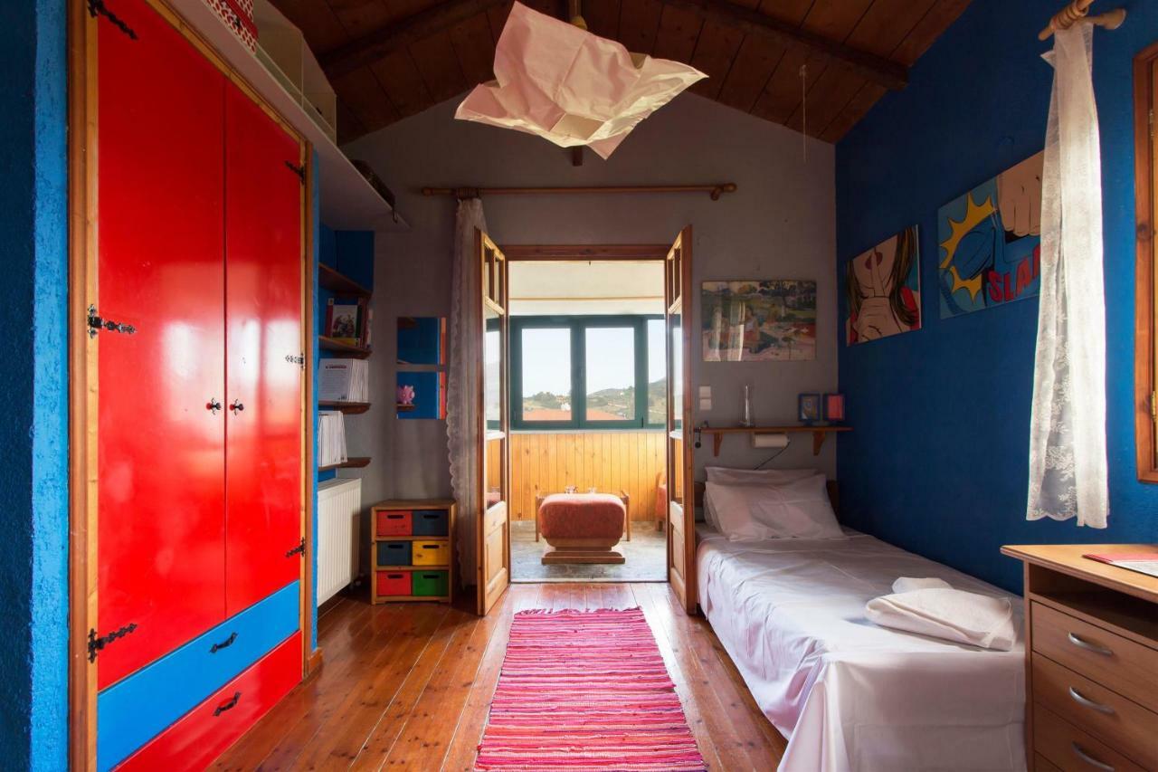 Mavilia Traditional Apartment Ligourio